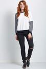 /home/arezvov/grabber_cache/brandlymoda/product_images/bluzka-b3771/h08a3445